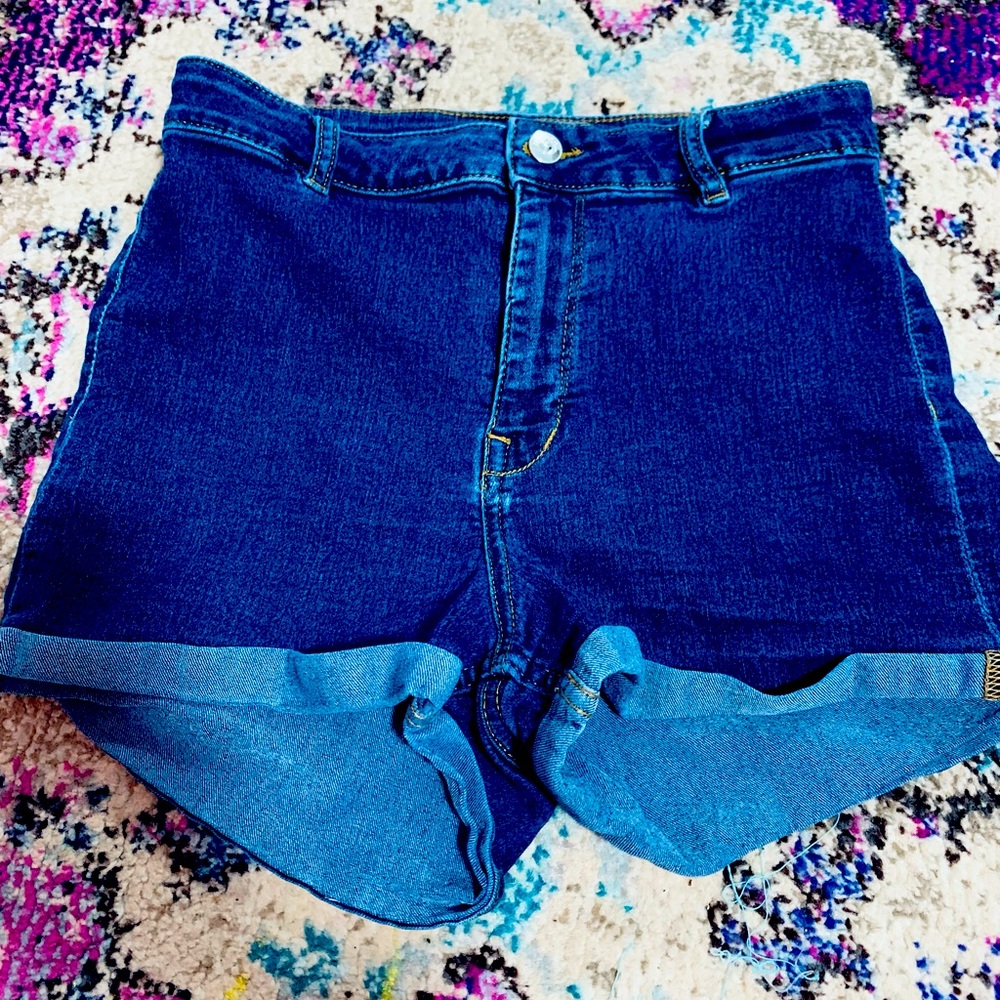 Dark blue shorts